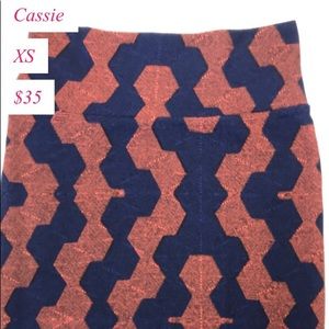 LuLaRoe Cassie skirt